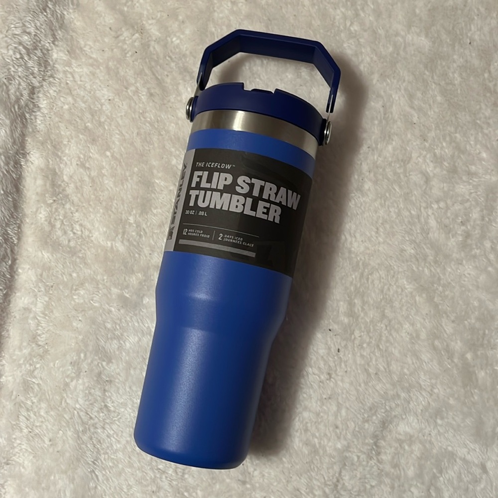 New Stanley Flip Straw Tumbler 30 oz Iris